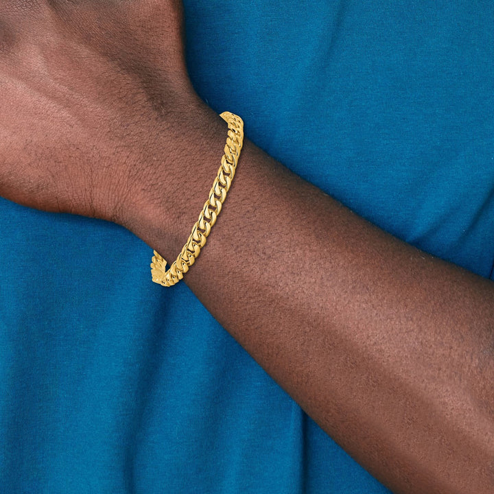 Gold 6.8mm Curb Bracelet, 9"