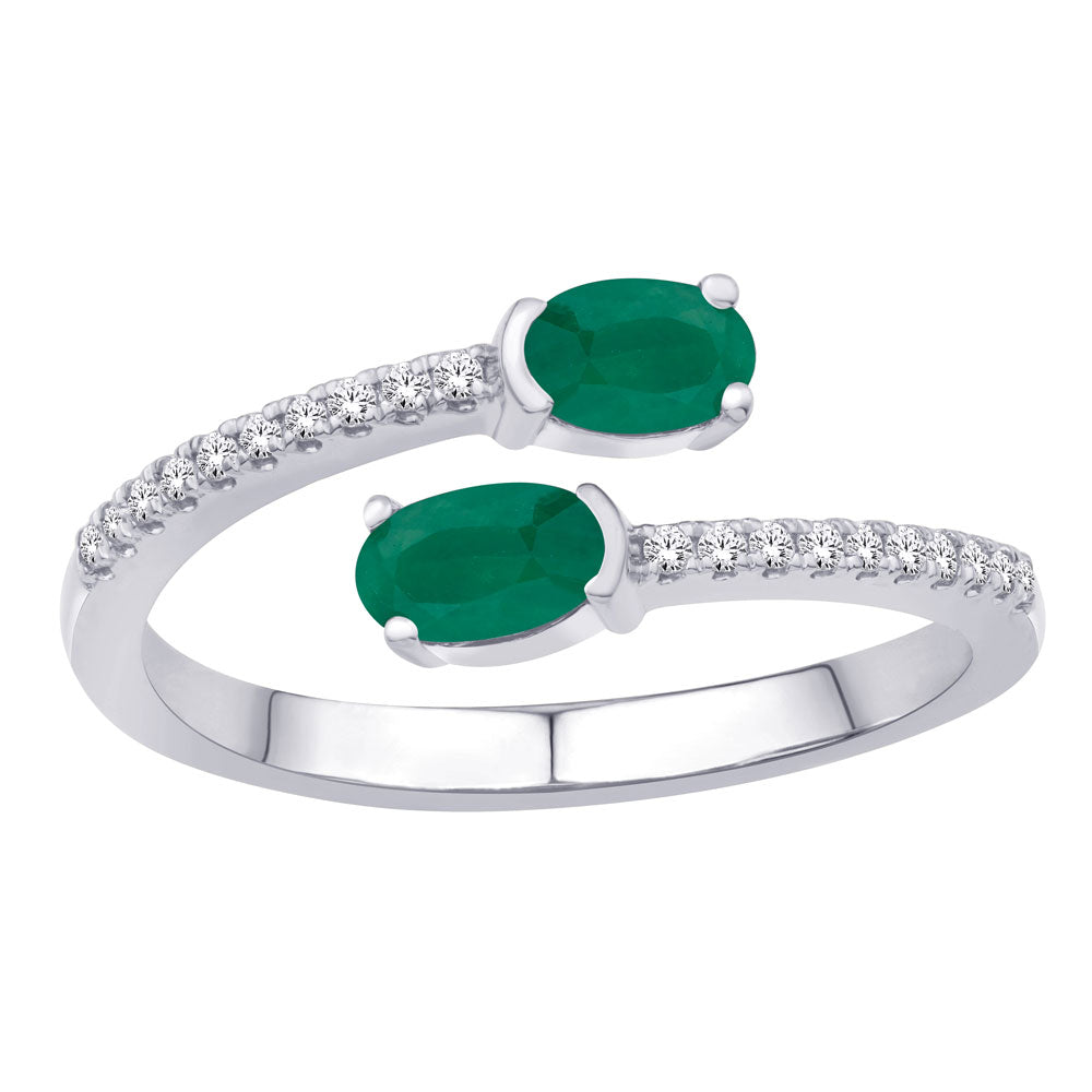 0.56 ctw. ELEGANT GOLD EMERALD & DIAMOND RING