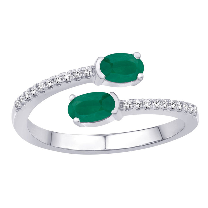 0.56 ctw. ELEGANT GOLD EMERALD & DIAMOND RING