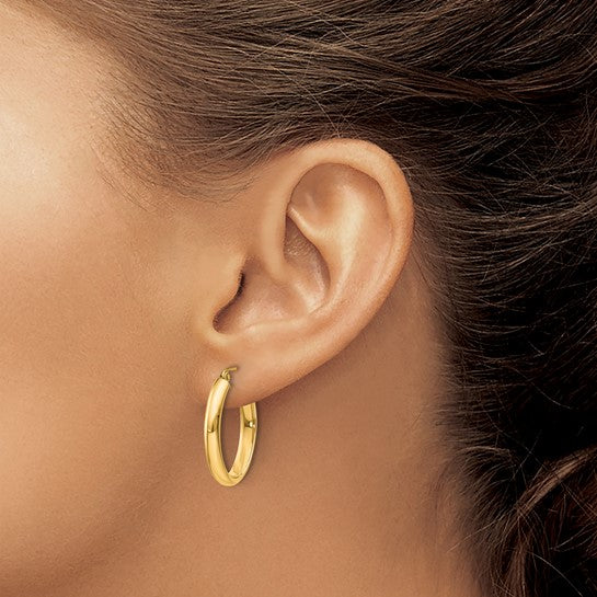 14K Gold Polished Oval Hoop Earrings