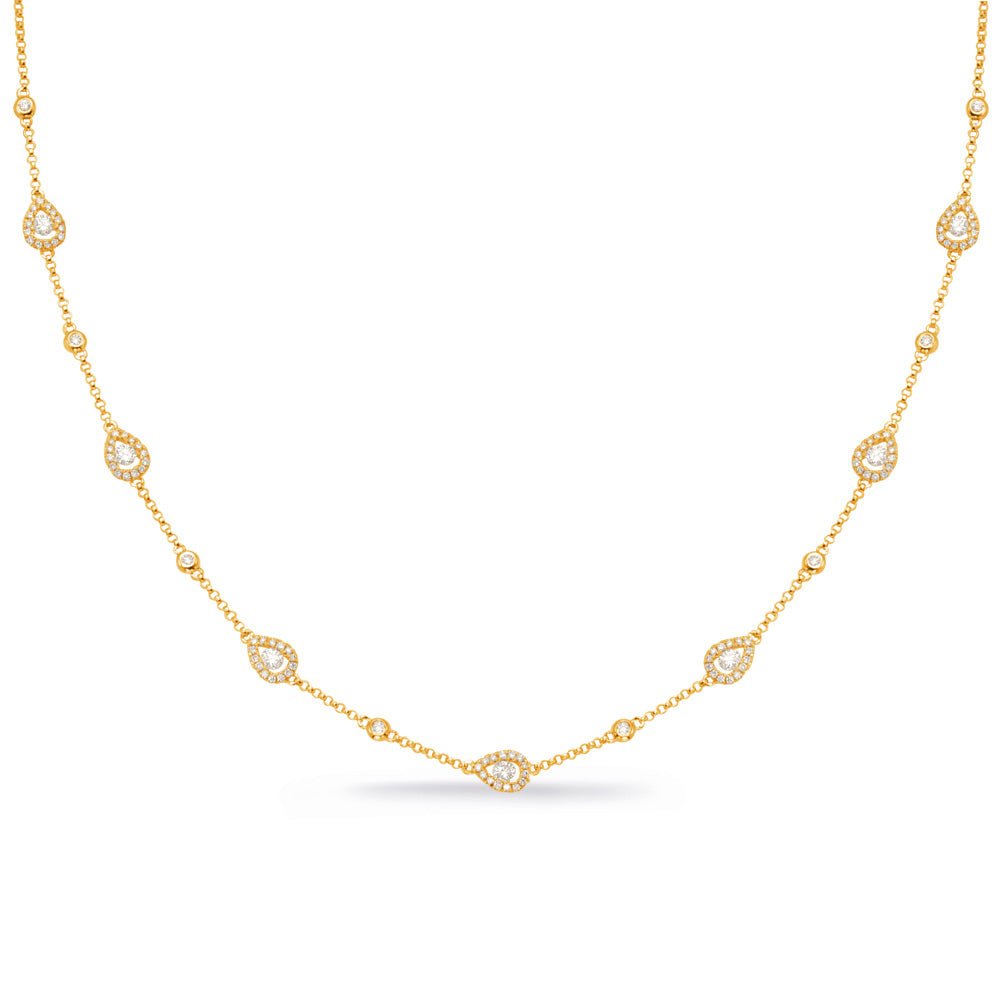 GOLD AND DIAMOND NECKLACE