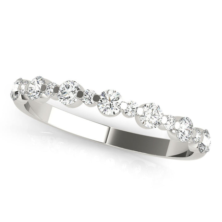 Single Shared Prong Wedding Band, Alternating Size - Wedding Band - Design Jewellers Edmonton