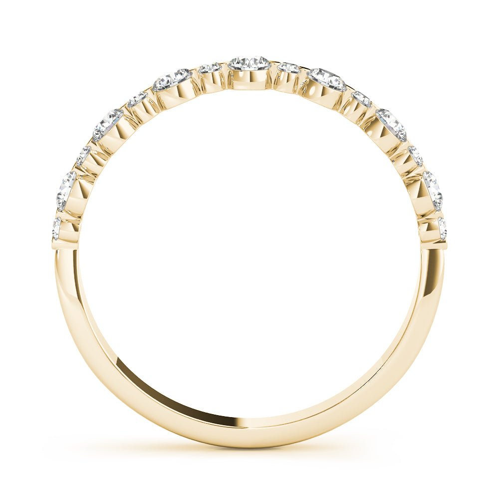 Single Shared Prong Wedding Band, Alternating Size - Wedding Band - Design Jewellers Edmonton