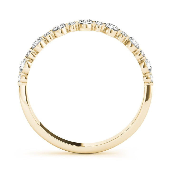 Single Shared Prong Wedding Band, Alternating Size - Wedding Band - Design Jewellers Edmonton